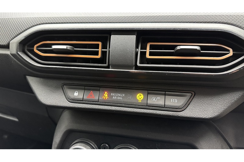 Dacia Sandero Stepway TCe Essential - U3272