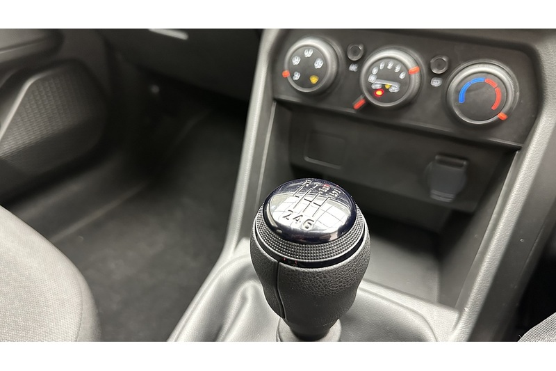 Dacia Sandero Stepway TCe Essential - U3272