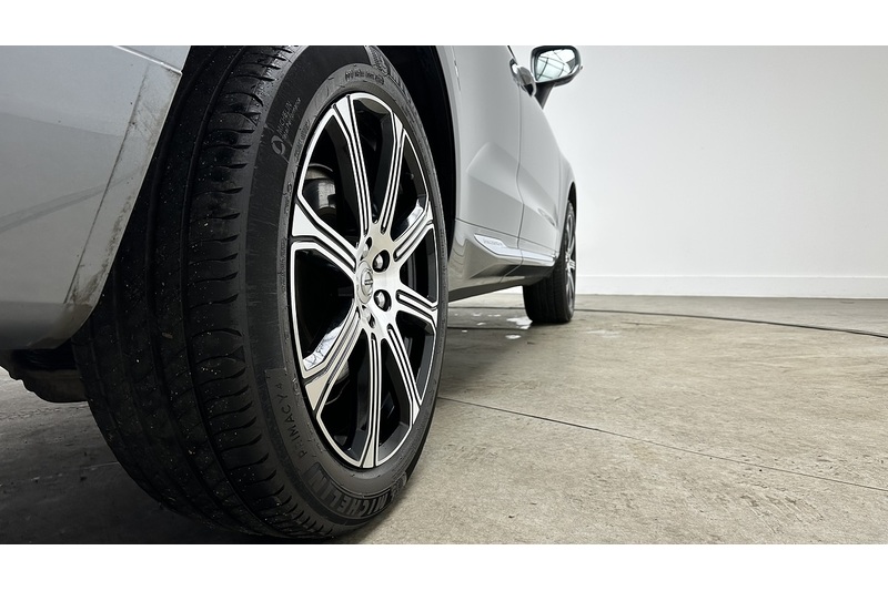 Volvo XC60 B4 MHEV Inscription Pro - U3279
