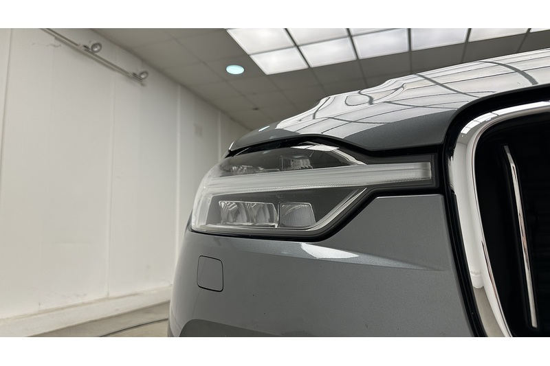 Volvo XC60 B4 MHEV Inscription Pro - U3279