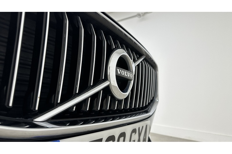 Volvo XC60 B4 MHEV Inscription Pro - U3279