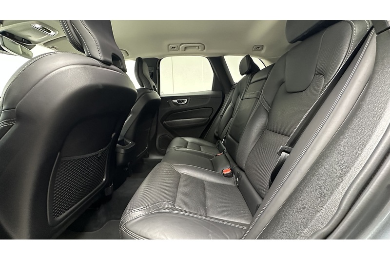 Volvo XC60 B4 MHEV Inscription Pro - U3279