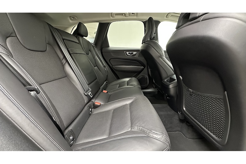 Volvo XC60 B4 MHEV Inscription Pro - U3279