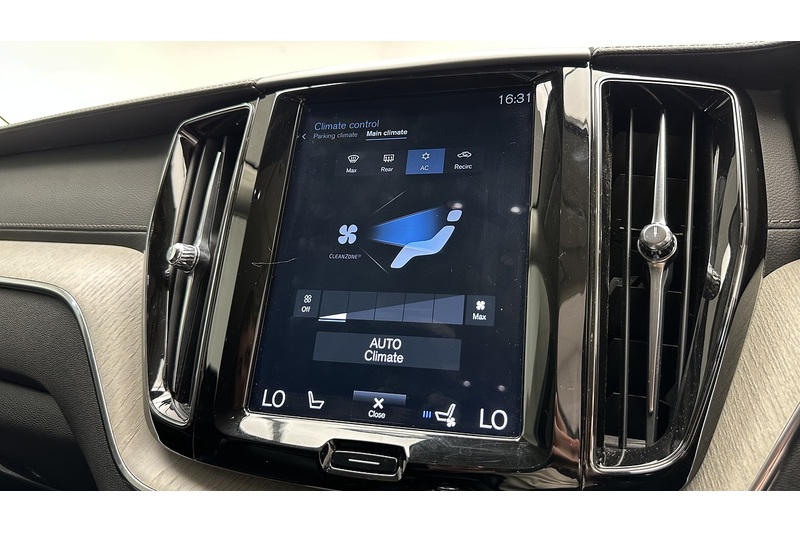 Volvo XC60 B4 MHEV Inscription Pro - U3279