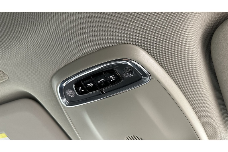 Volvo XC60 B4 MHEV Inscription Pro - U3279