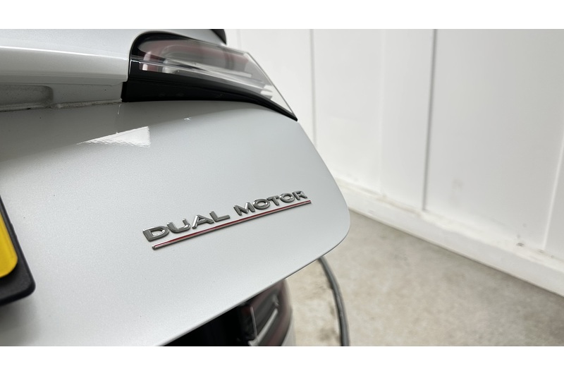 Tesla Model 3 Performance - U3280