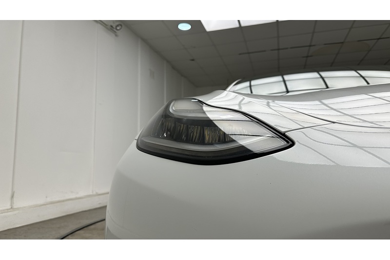 Tesla Model 3 Performance - U3280