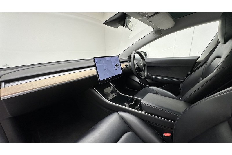 Tesla Model 3 Performance - U3280