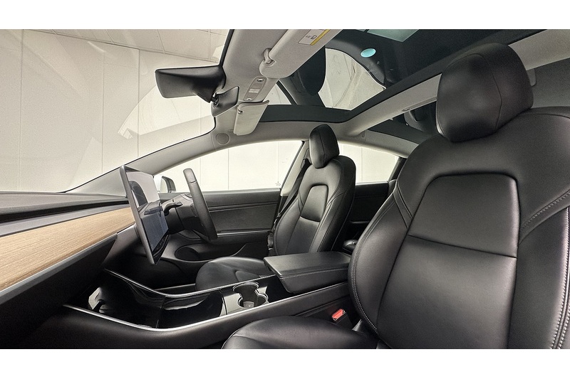 Tesla Model 3 Performance - U3280