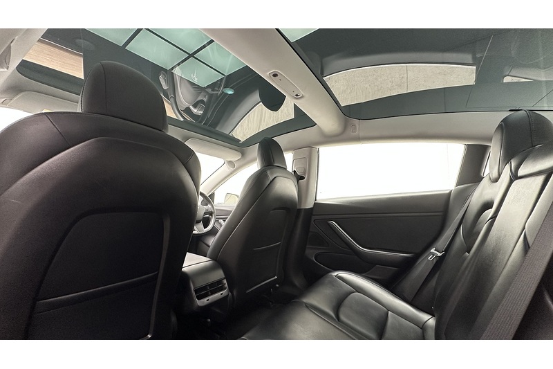Tesla Model 3 Performance - U3280