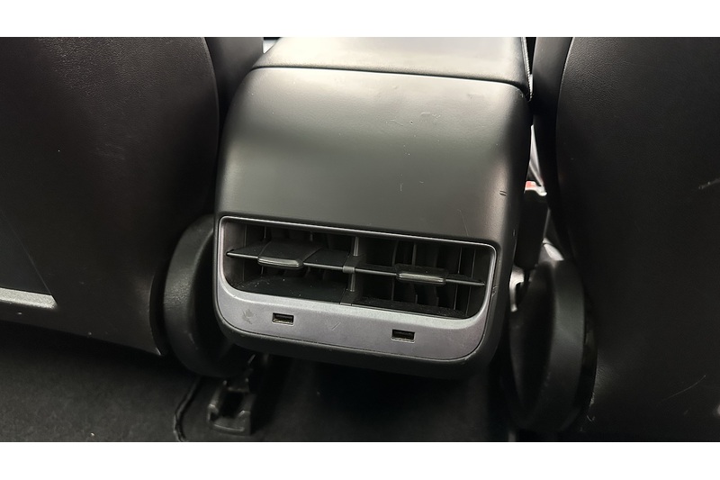 Tesla Model 3 Performance - U3280