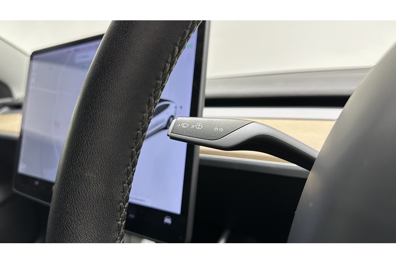 Tesla Model 3 Performance - U3280