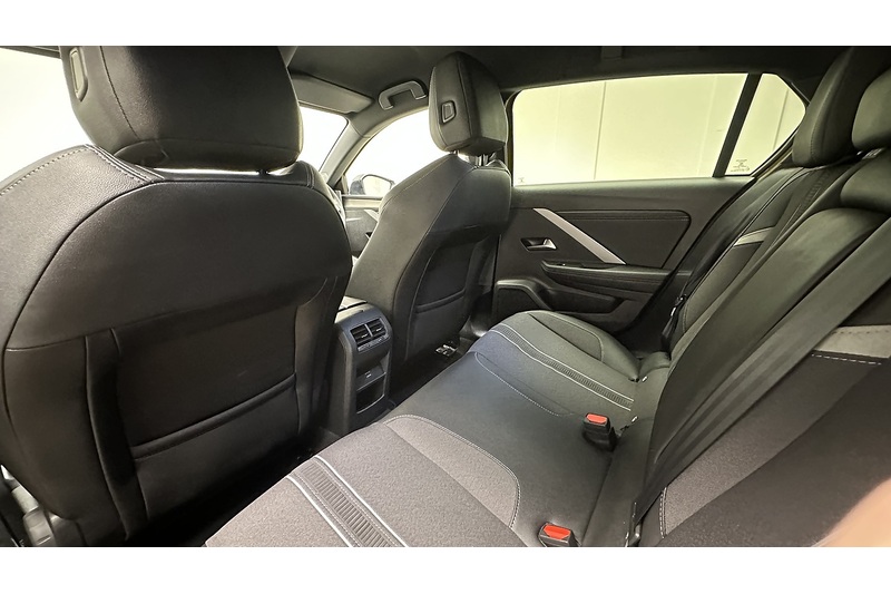 Vauxhall Astra Electric GS - U3282