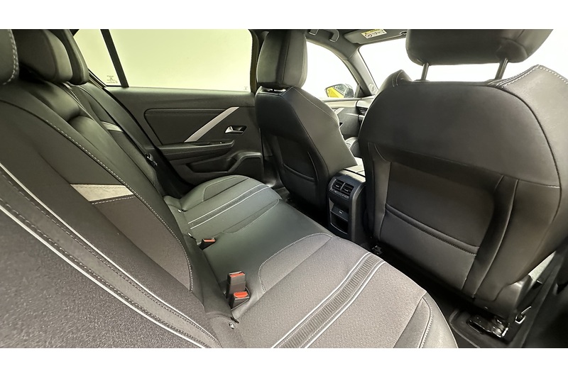 Vauxhall Astra Electric GS - U3282