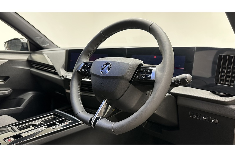 Vauxhall Astra Electric GS - U3282