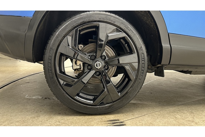 Nissan Qashqai Dig-T Tekna - U329