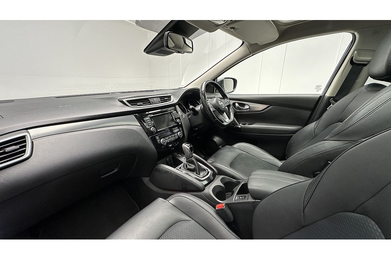 Nissan Qashqai Dig-T Tekna - U329