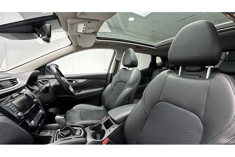 Nissan Qashqai Dig-T Tekna - U329