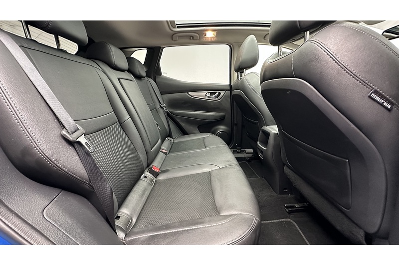 Nissan Qashqai Dig-T Tekna - U329