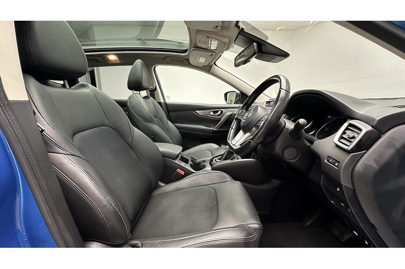 Nissan Qashqai Dig-T Tekna - U329