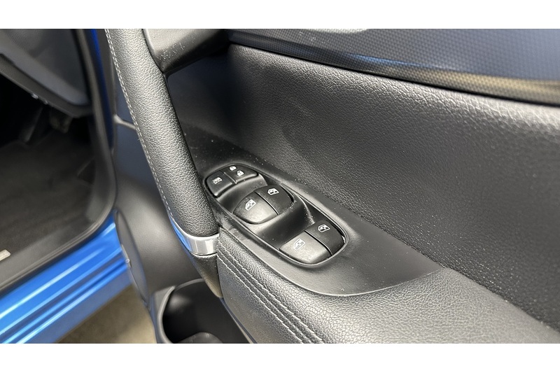 Nissan Qashqai Dig-T Tekna - U329