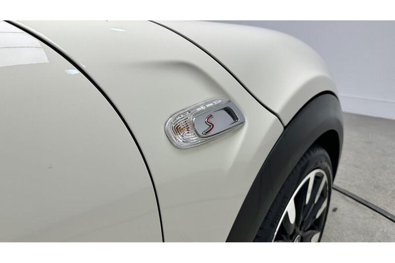 MINI Hatch 2.0 Cooper S Exclusive Hatchback 5dr Petrol Steptronic Euro 6 (s/s) (192 ps) - U330