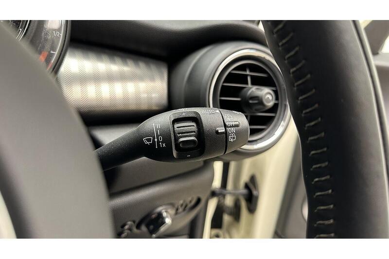 MINI Hatch 2.0 Cooper S Exclusive Hatchback 5dr Petrol Steptronic Euro 6 (s/s) (192 ps) - U330