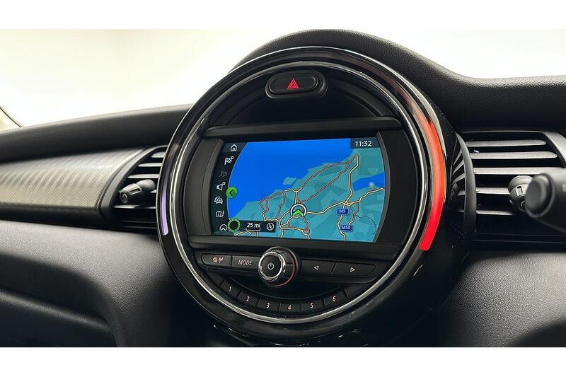 MINI Hatch 2.0 Cooper S Exclusive Hatchback 5dr Petrol Steptronic Euro 6 (s/s) (192 ps) - U330