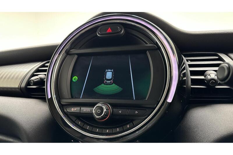 MINI Hatch 2.0 Cooper S Exclusive Hatchback 5dr Petrol Steptronic Euro 6 (s/s) (192 ps) - U330