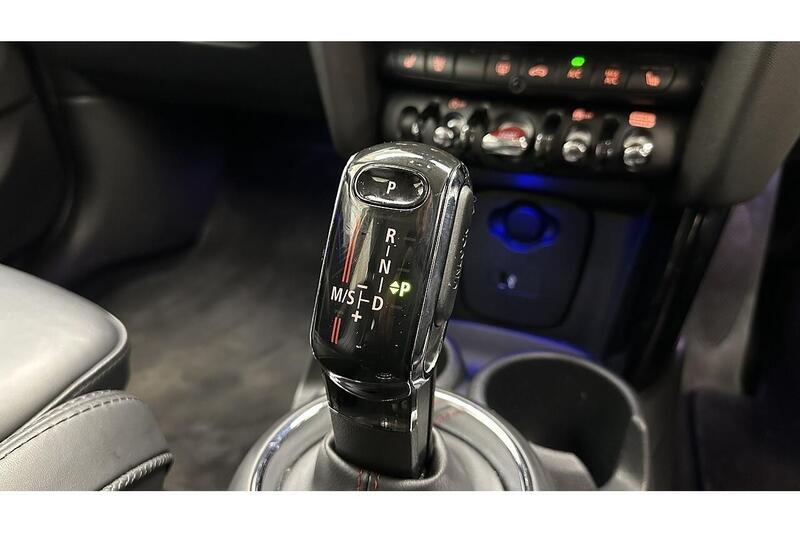 MINI Hatch 2.0 Cooper S Exclusive Hatchback 5dr Petrol Steptronic Euro 6 (s/s) (192 ps) - U330