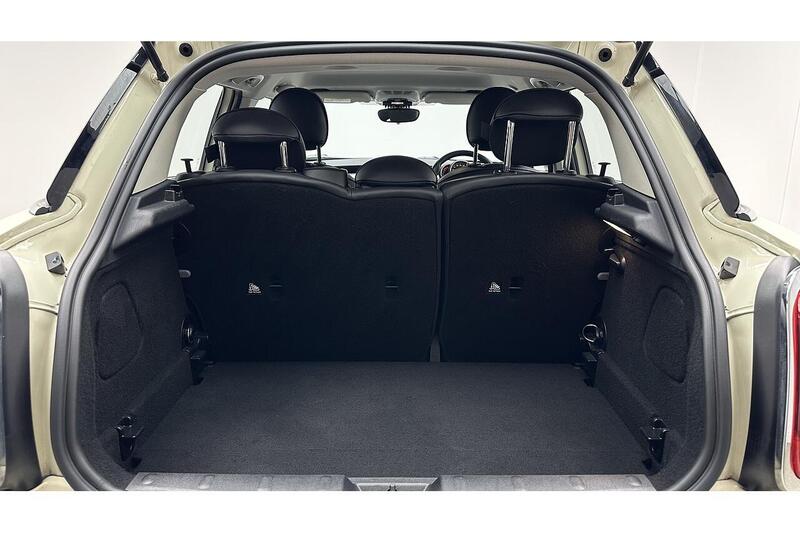 MINI Hatch 2.0 Cooper S Exclusive Hatchback 5dr Petrol Steptronic Euro 6 (s/s) (192 ps) - U330