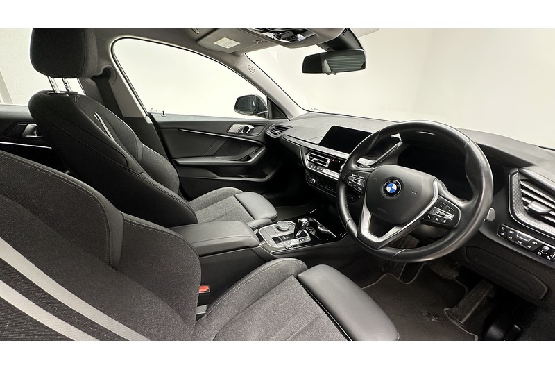 BMW 2 Series Gran Coupe 218i Sport - U3302