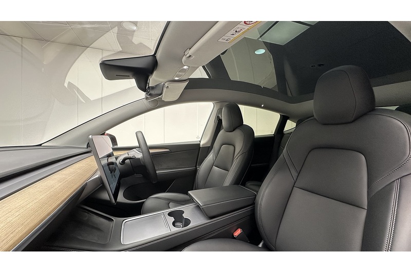 Tesla Model Y Long Range - U3314