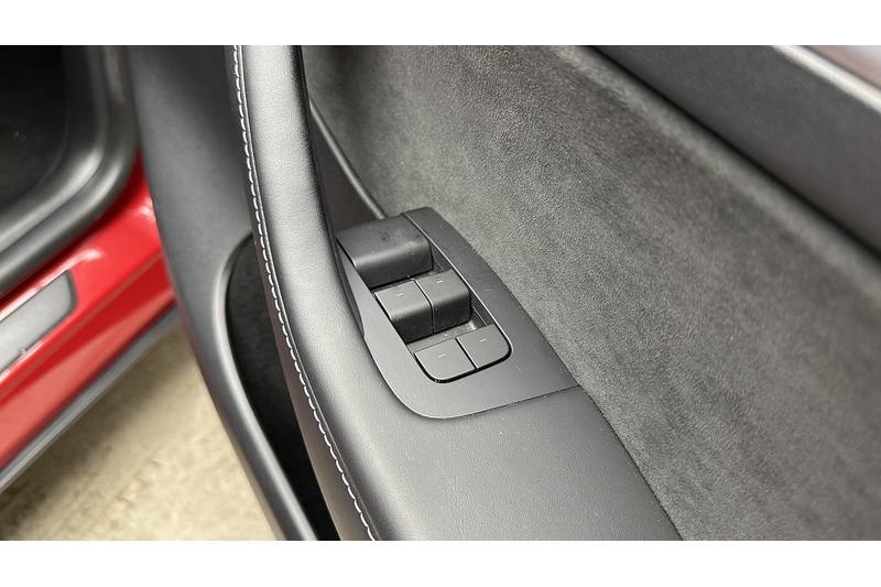 Tesla Model Y Long Range - U3314