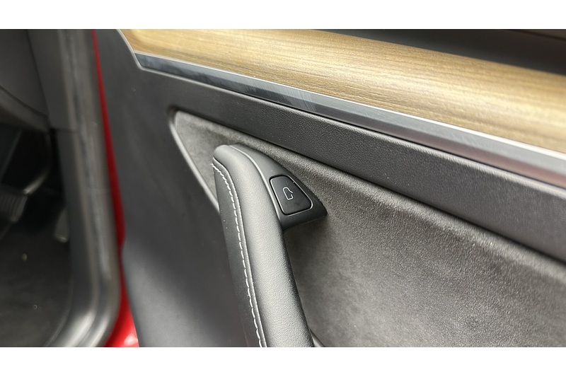 Tesla Model Y Long Range - U3314