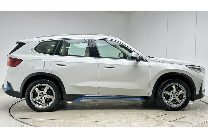 BMW iX1 30 xLine - U3319