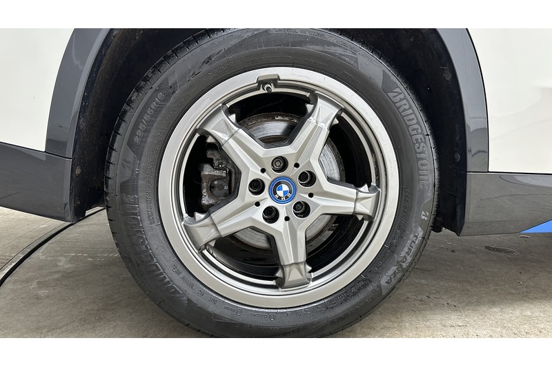 BMW iX1 30 xLine - U3319