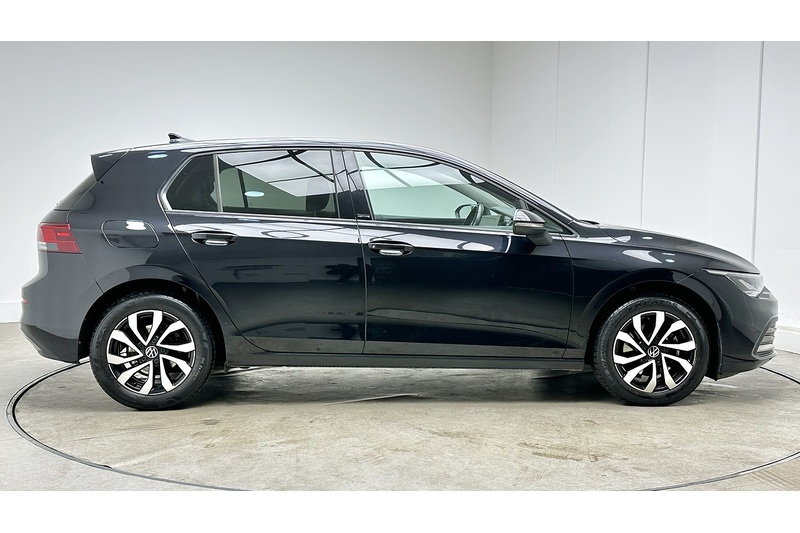 Volkswagen Golf eTSI MHEV Active - U3376