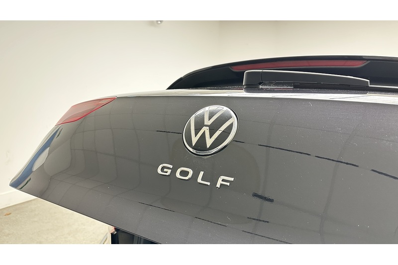 Volkswagen Golf eTSI MHEV Active - U3376