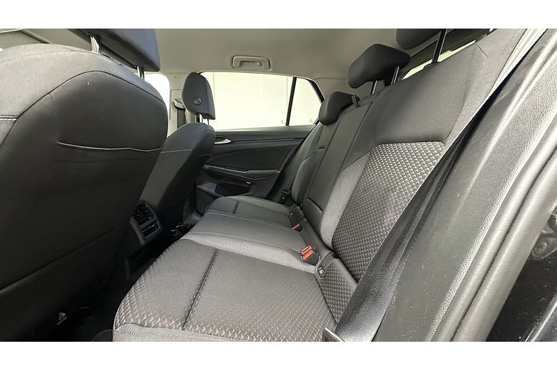 Volkswagen Golf eTSI MHEV Active - U3376