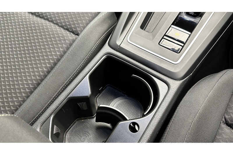 Volkswagen Golf eTSI MHEV Active - U3376