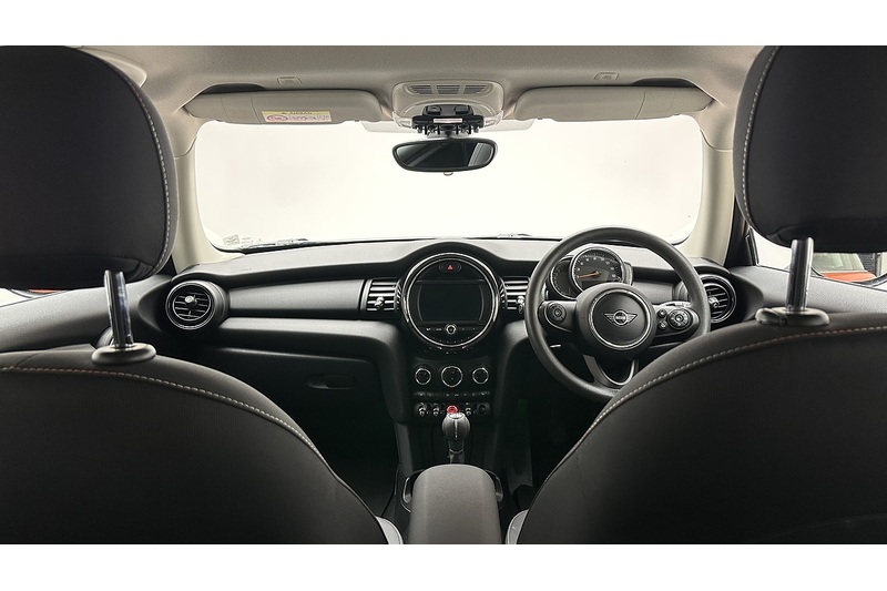 MINI Hatch One Classic - U3386