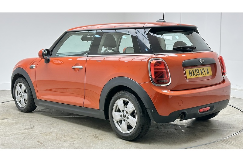 MINI Hatch One Classic - U3386