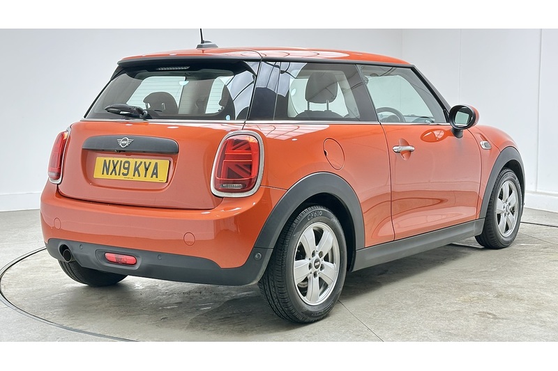 MINI Hatch One Classic - U3386