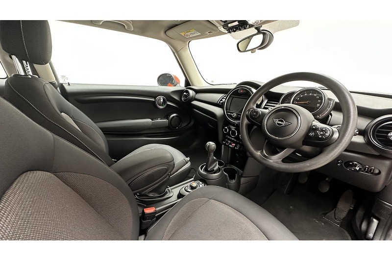 MINI Hatch One Classic - U3386