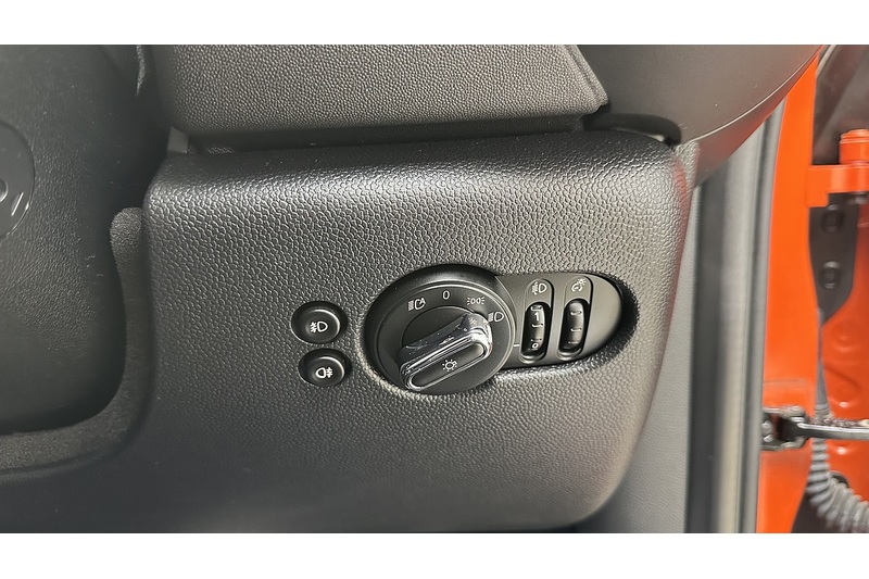MINI Hatch One Classic - U3386