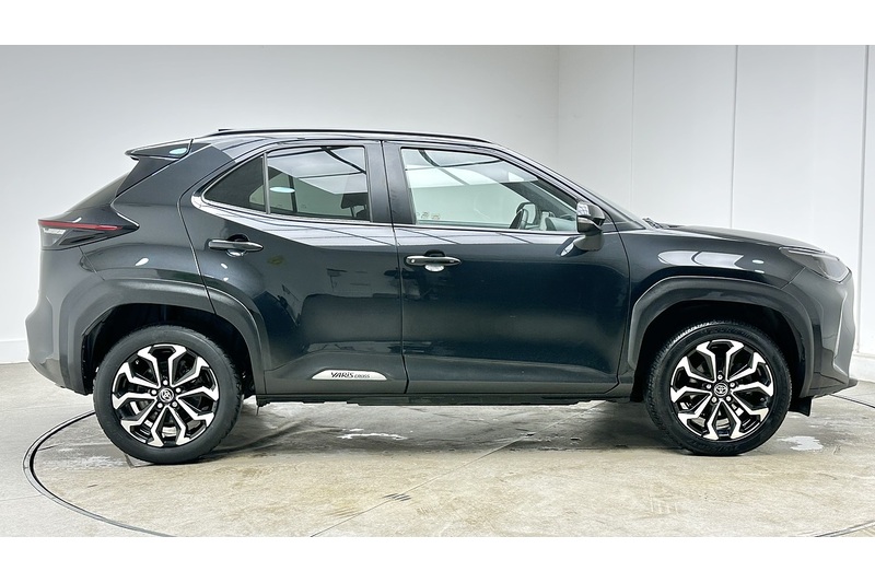 Toyota Yaris Cross VVT-h Design - U3424