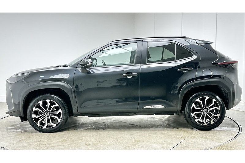 Toyota Yaris Cross VVT-h Design - U3424