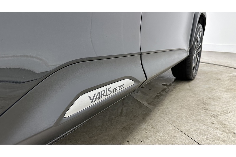 Toyota Yaris Cross VVT-h Design - U3424