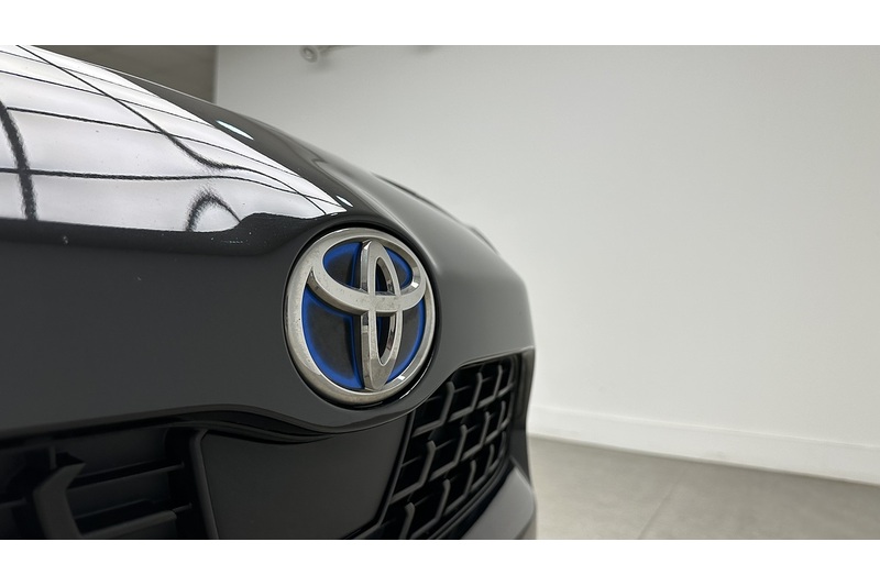 Toyota Yaris Cross VVT-h Design - U3424